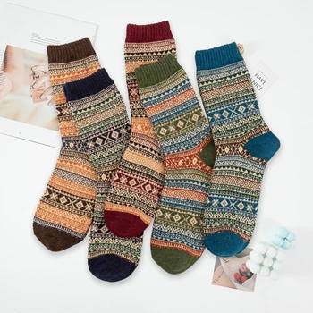 1 чифт зимни женските чорапи с високо качество, стил харадзюку, реколта сгъстено топли модерни ежедневни чорапи от смес на памук и вълна