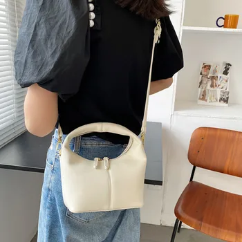 2021 на пролетта и лятото новата чанта през рамо в западен стил Корейски стил месинджър модерен литературен дамска чанта проста чанта
