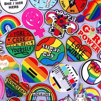 Гей ЛГБТ Гордостта на Железни Ивици по Дрехите Феминистка Блестящо Облекло Термоадгезивная Нашивка за Тъкани, Цветни Кръгли Етикети във формата на Сърце