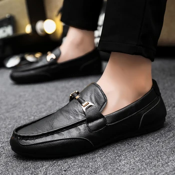 Ежедневни Мъжки Кожени Обувки Луксозна марка 2022 г., Официални Лоферы без Шнур, Мокасини, Италиански Черни мъжки обувки За Шофиране, Дишащи Обикновена