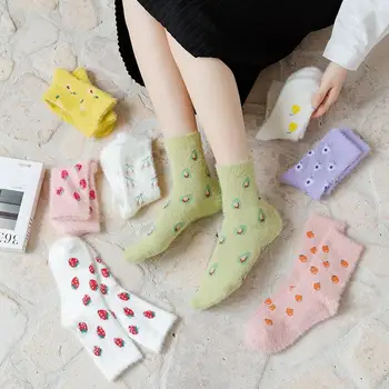 Зимните плюшени топли чорапи, кавайные дамски чорапи, сладък японски чорапи в стил харадзюку с принтом ягоди и авокадо, дамски чорапи