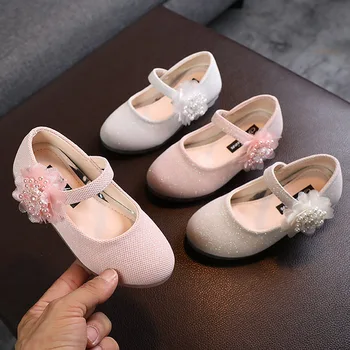 Лятна Детска Кожа обувки с големи Перли за момичета в цветенце, Детски Обувки на Принцесата, Малки Танцови обувки на Висок Ток, Сандали
